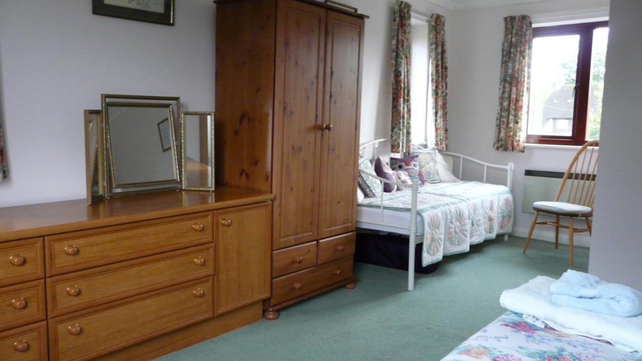 Bramley Cottage Holidays Chichester Buitenkant foto